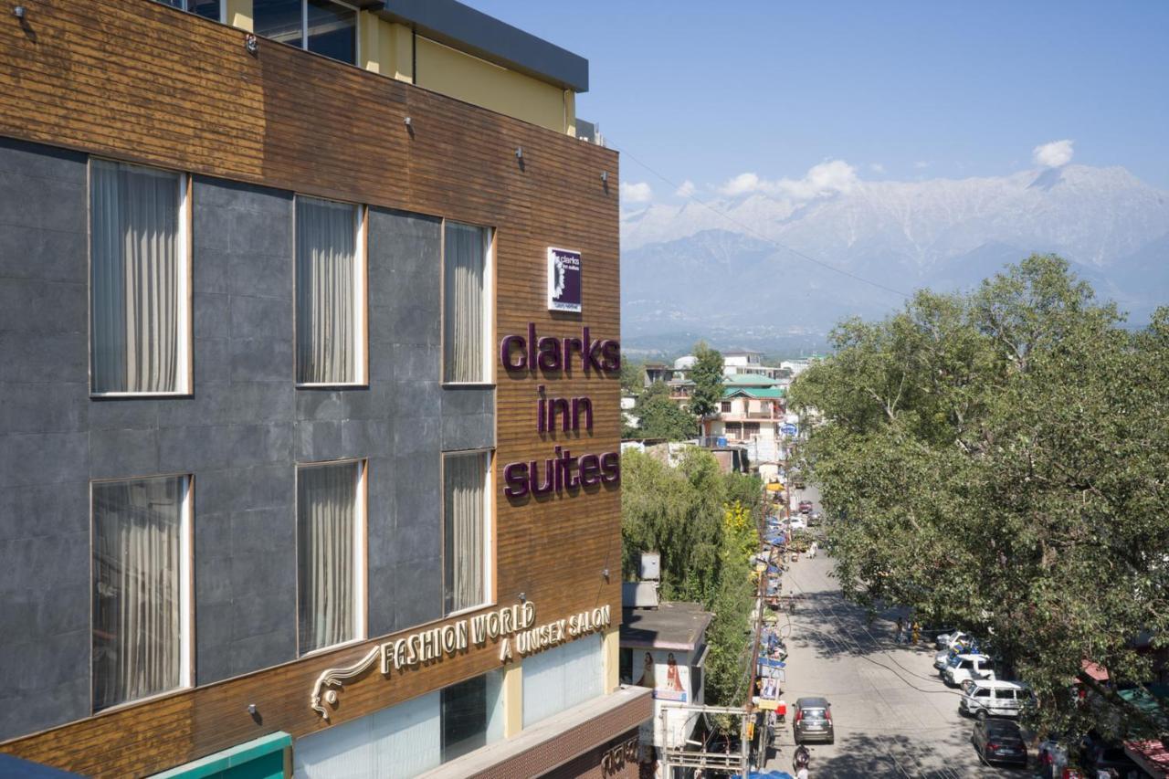 Clarks Inn Suites Кангра Экстерьер фото